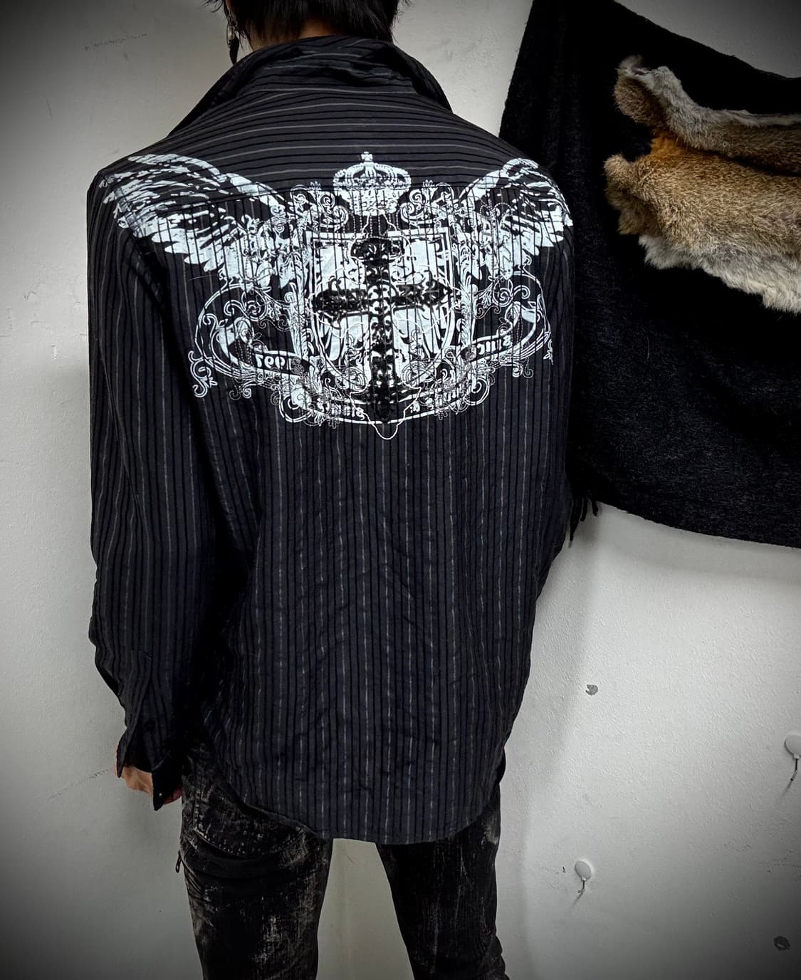 “Vintage” 00’s Gothic Cross Print Shirts 상품이미지6