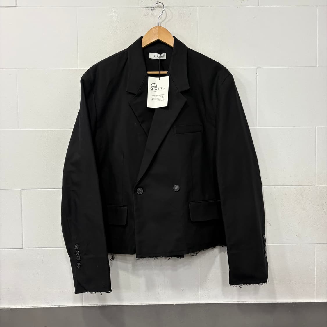 J.W.O 크롭 블레이저 새상품 상품이미지1