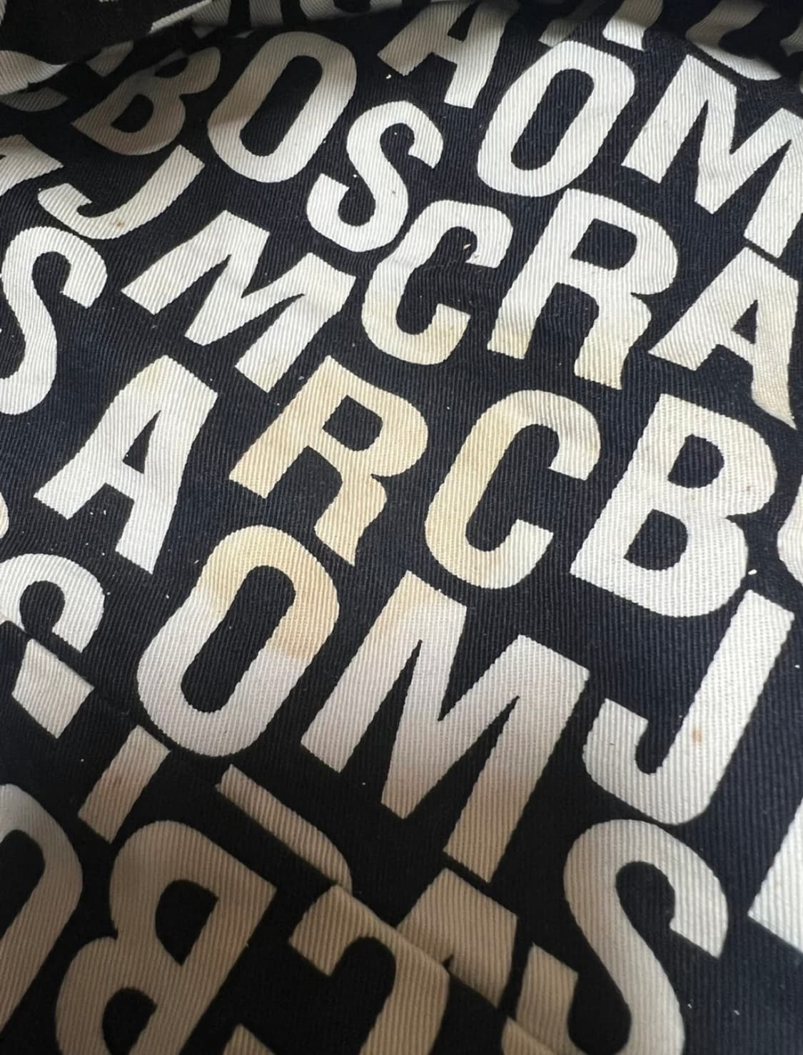 마크제이콥스 프린팅 빅 숄더 에코백 상품이미지4