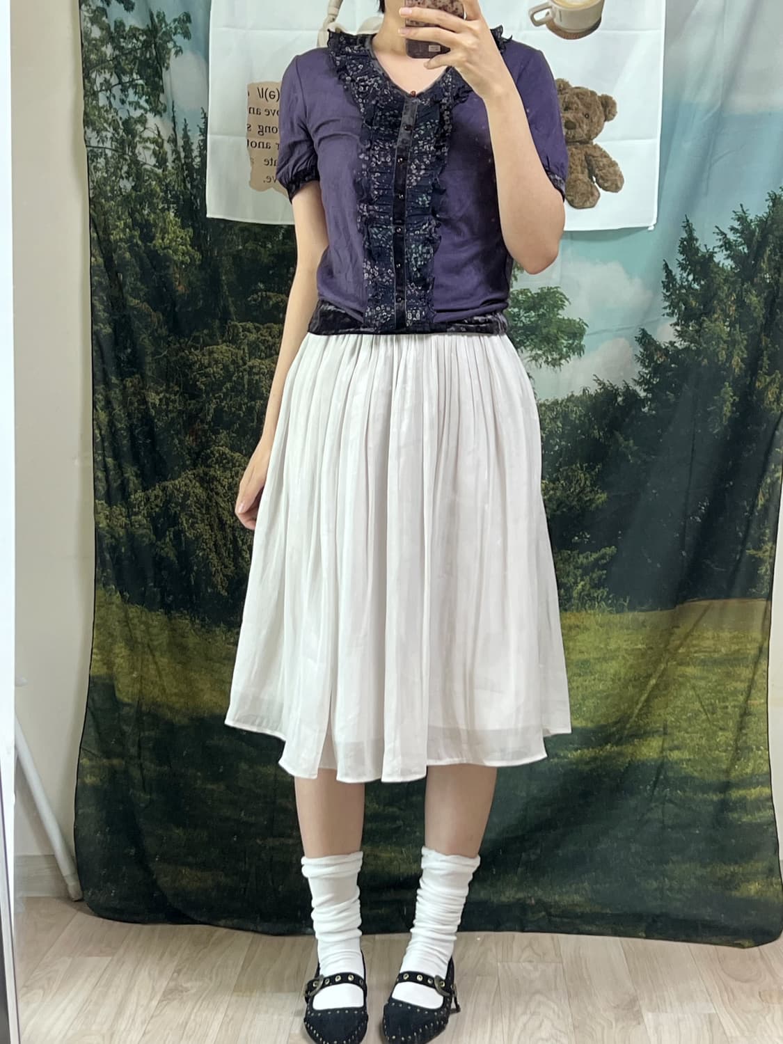 Purple color ruffle blouse, soft white p 상품이미지1