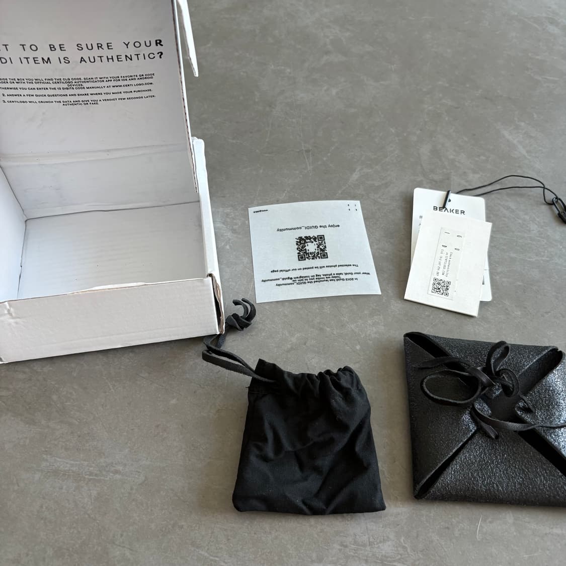 구이디 네일 펜던트  상품이미지3