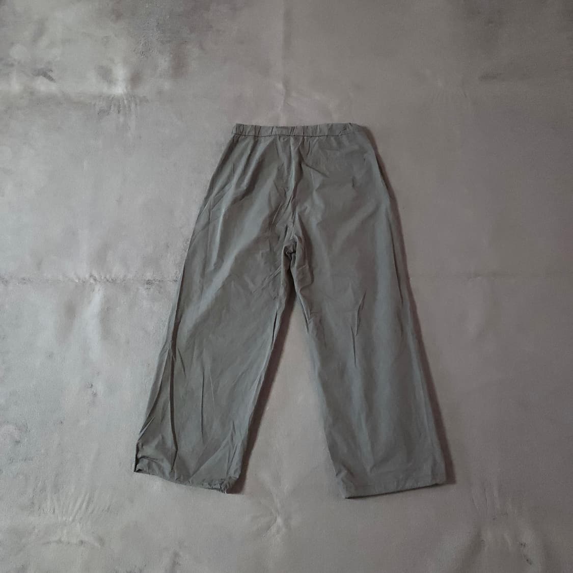 22ss 아모멘토 투턱 와이드 드로우 스트링 팬츠 L 차콜 상품이미지6