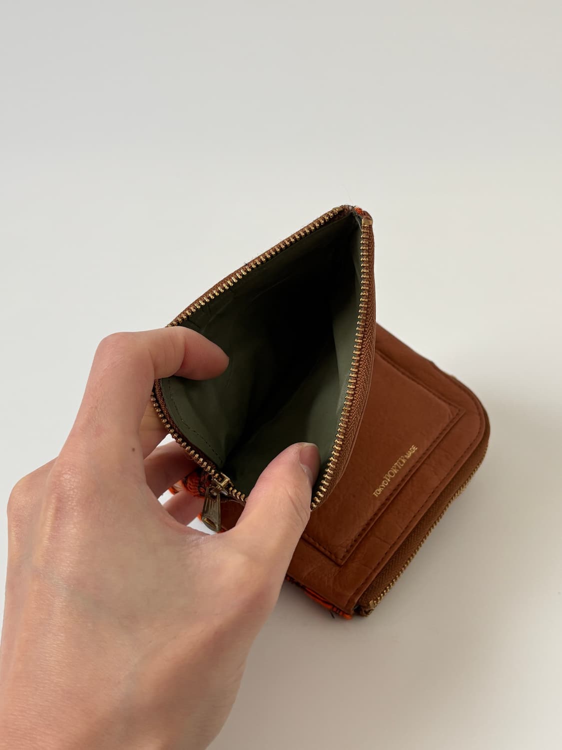 x BEAMS - Jacquard Fabric Zip Wallet 상품이미지7