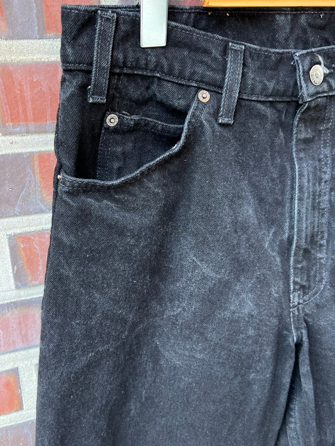 90's [34x32] 리바이스 550 오렌지탭 블랙 데님 팬츠 상품이미지3