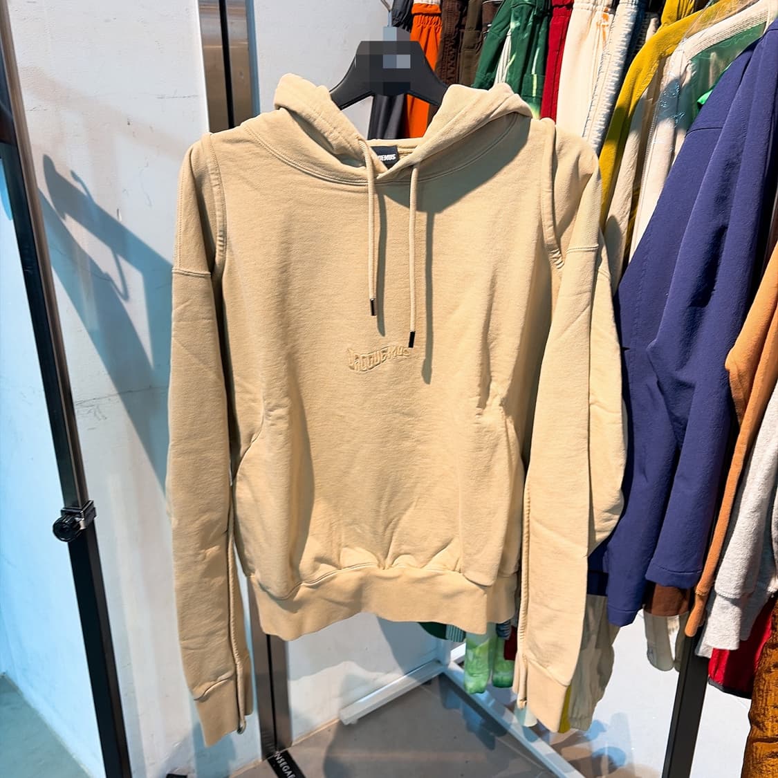 (정품/새상품) JACQUEMUS 자크뮈스 남성 자수 로고 후드  상품이미지1