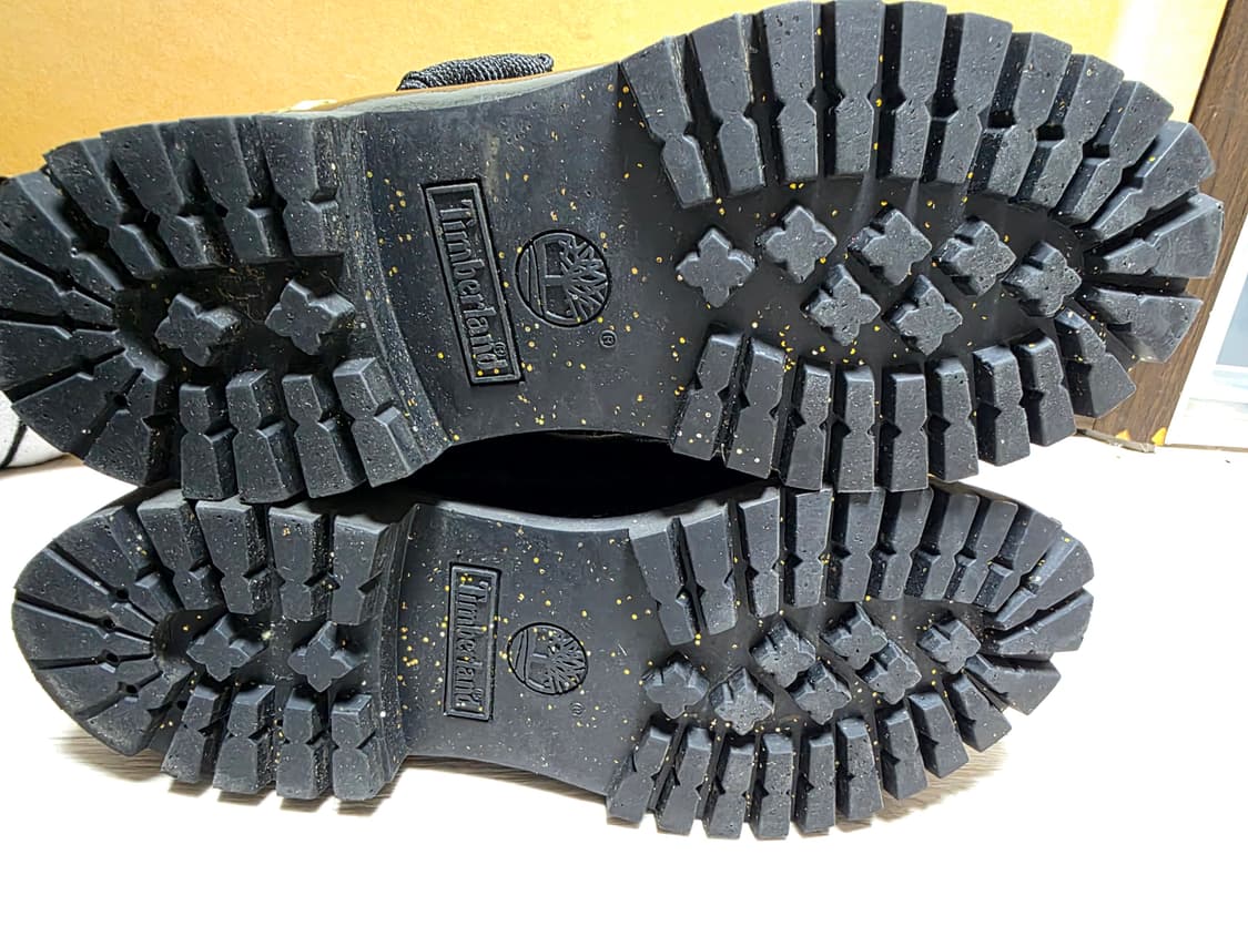 팀버랜드 6인치 한정판 에나멜 블랙 레더부츠(260) 상품이미지8