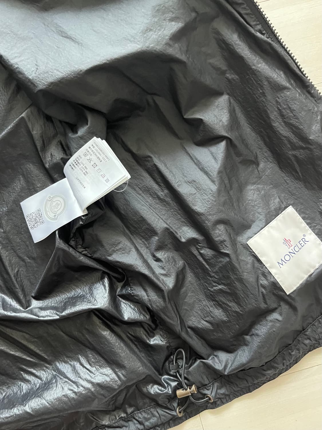 몽클레어 바람막이 5사이즈 상품이미지3