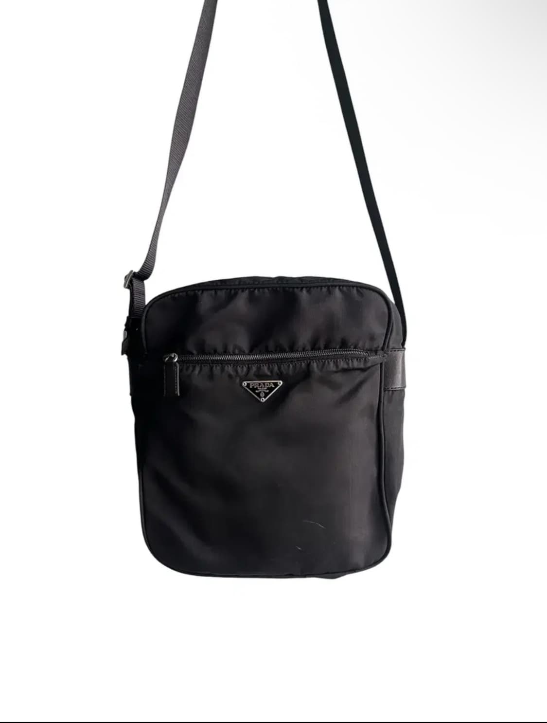 [OS] 프라다 나일론 포코노 크로스백 상품이미지1