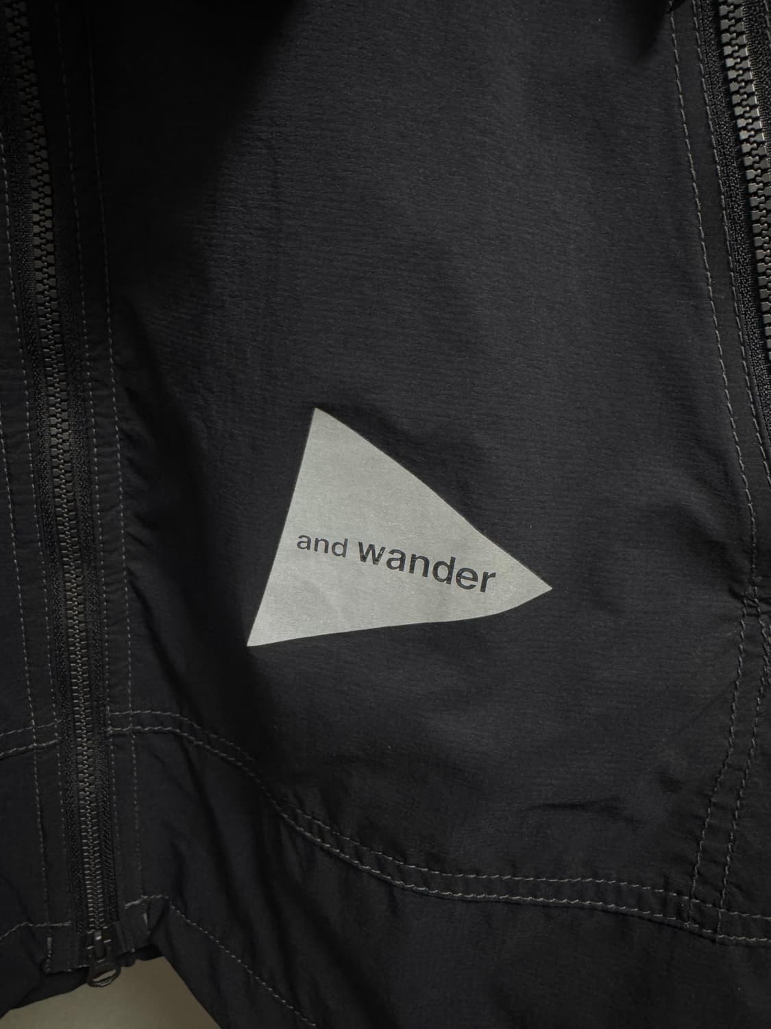앤드원더 퍼텍스 윈드 자켓 블랙  상품이미지3
