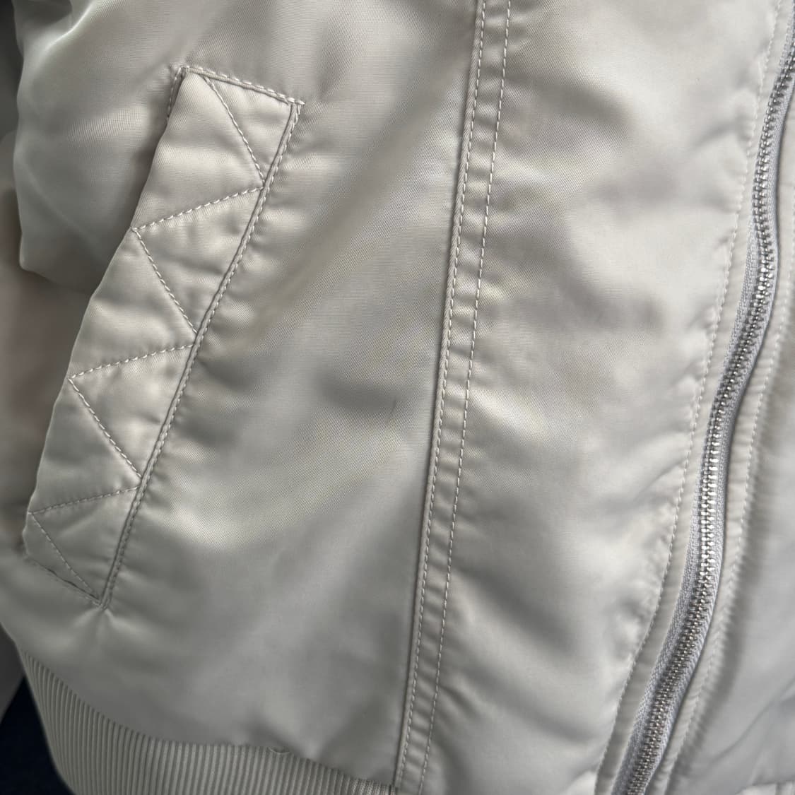 엘무드 나일론 크롭 셔링 ma1 46 상품이미지8