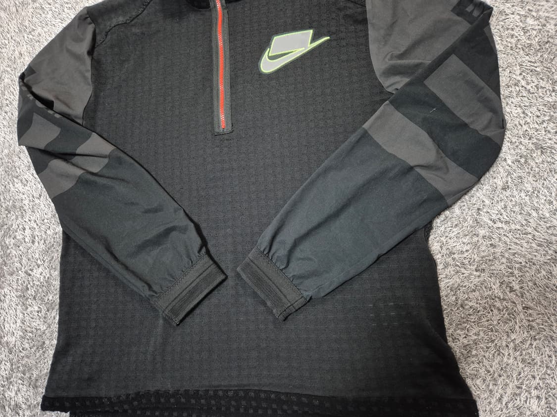 나이키 남성 약기모 러닝 하프집업셔츠 L 상품이미지4