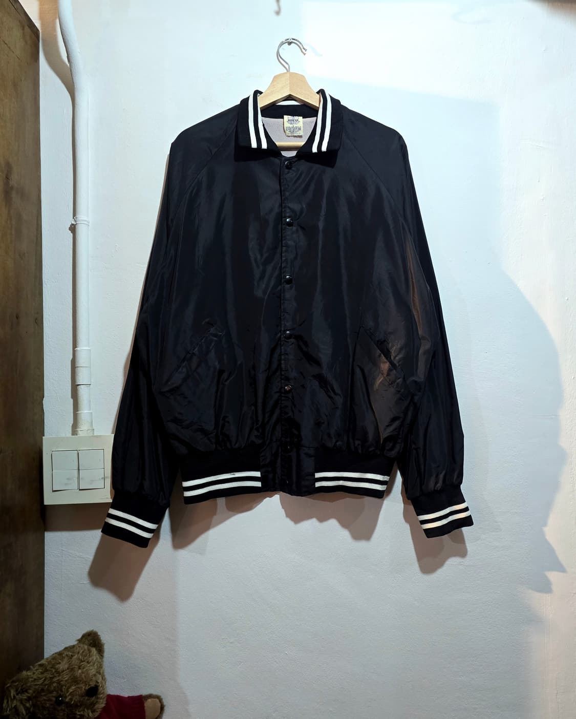 Royal Satin Varsity Jacket (새틴 바시티 자켓) 상품이미지1