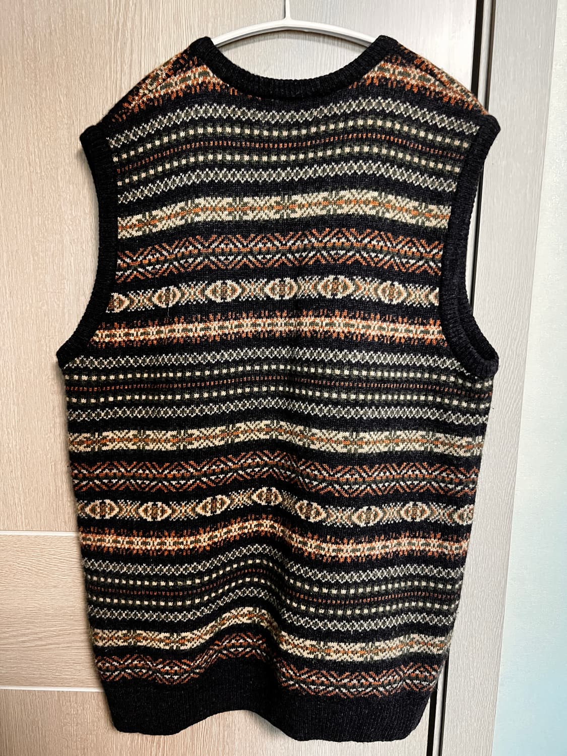 [부기홀리데이] 페어아일 니트 베스트 (네이비) 상품이미지2