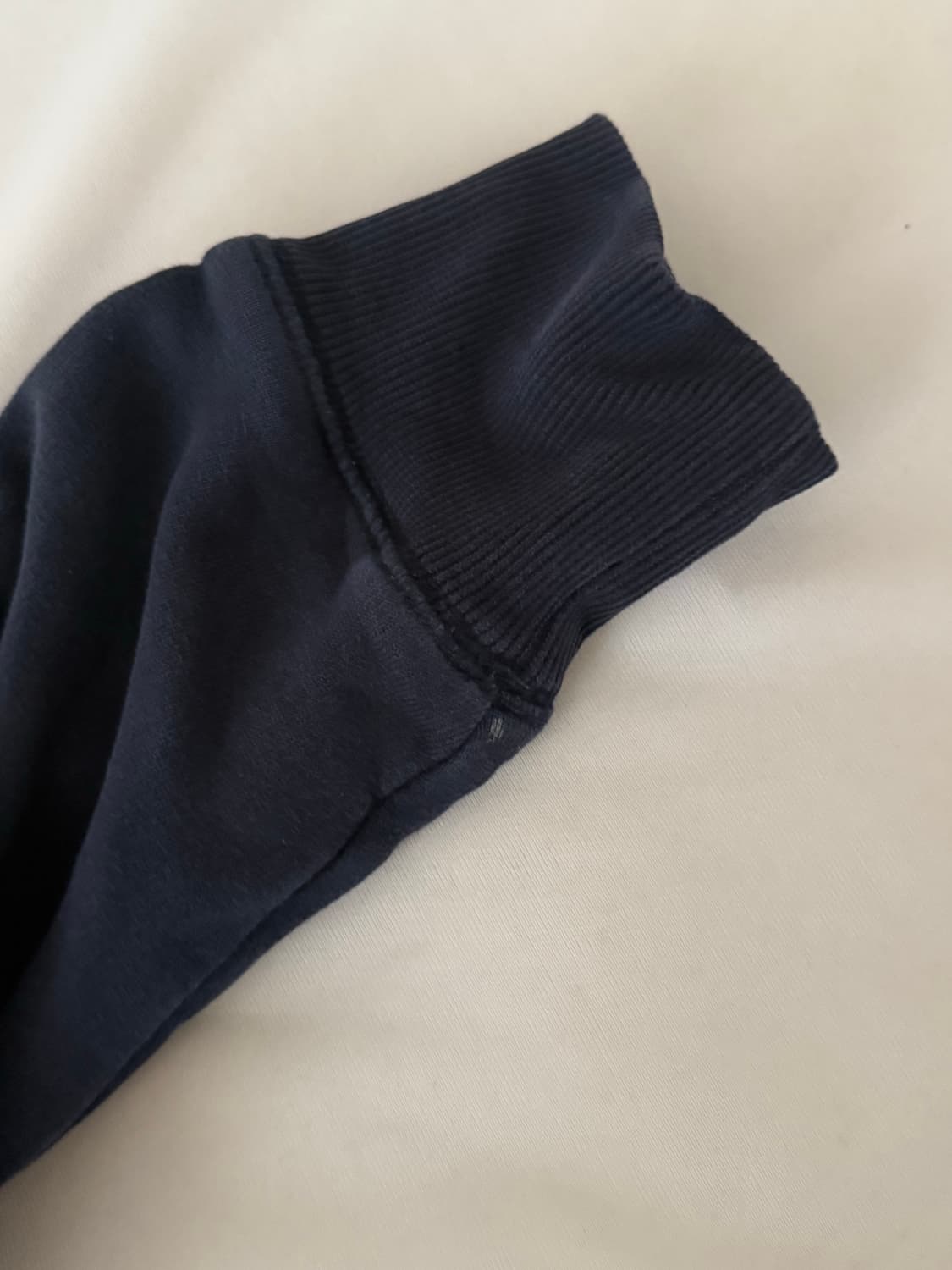 타미힐피커 네이비 맨투맨 상품이미지6