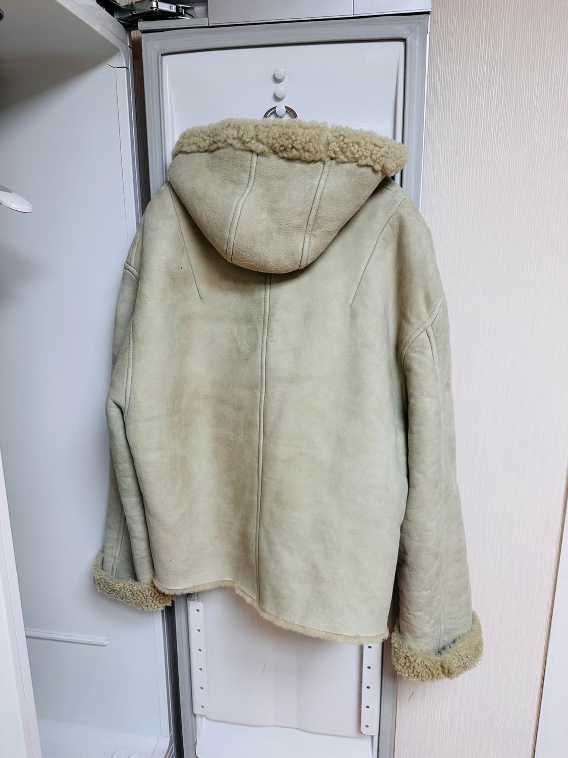 이지 시즌 4 쉐어링 무스탕 자켓 듄 상품이미지2