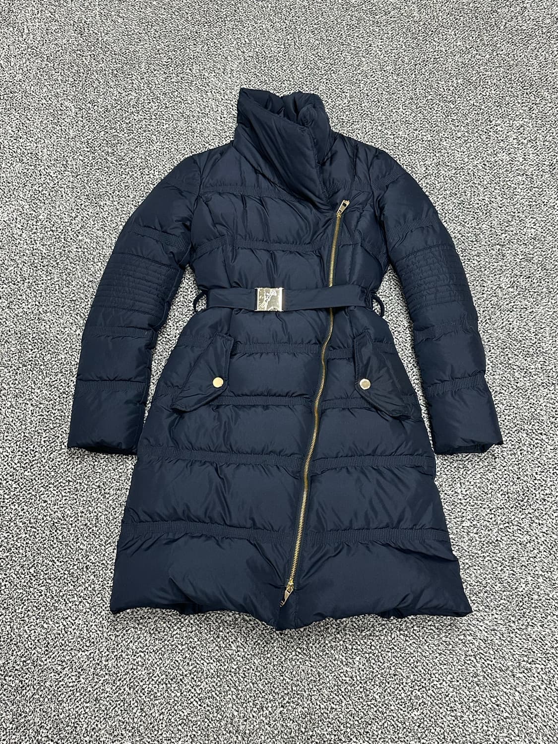 베르사체 벨티드 여성 롱패딩 상품이미지1