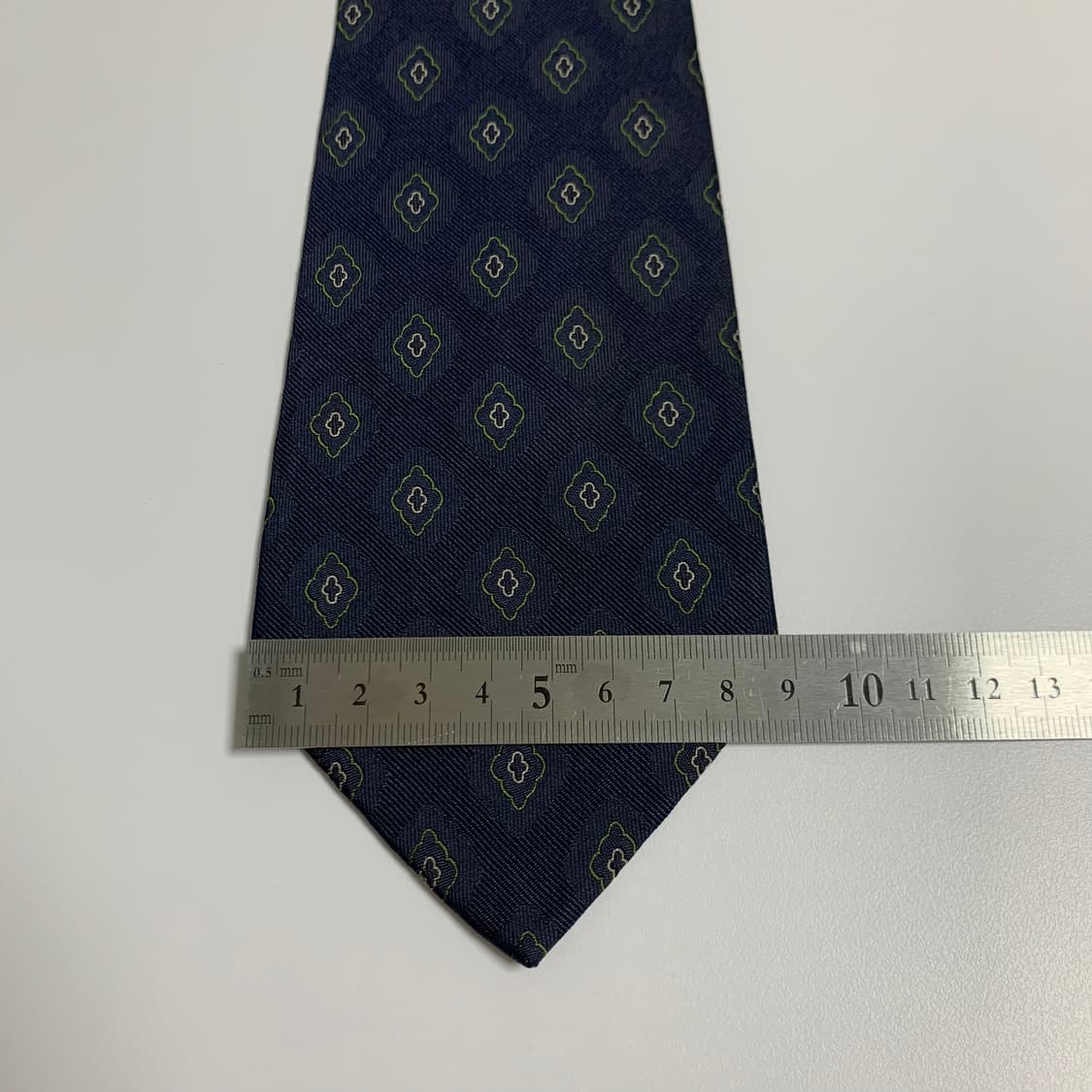 버버리(BURBERRY) 명품넥타이 100실크 기하학적패턴 A+등급 상품이미지10