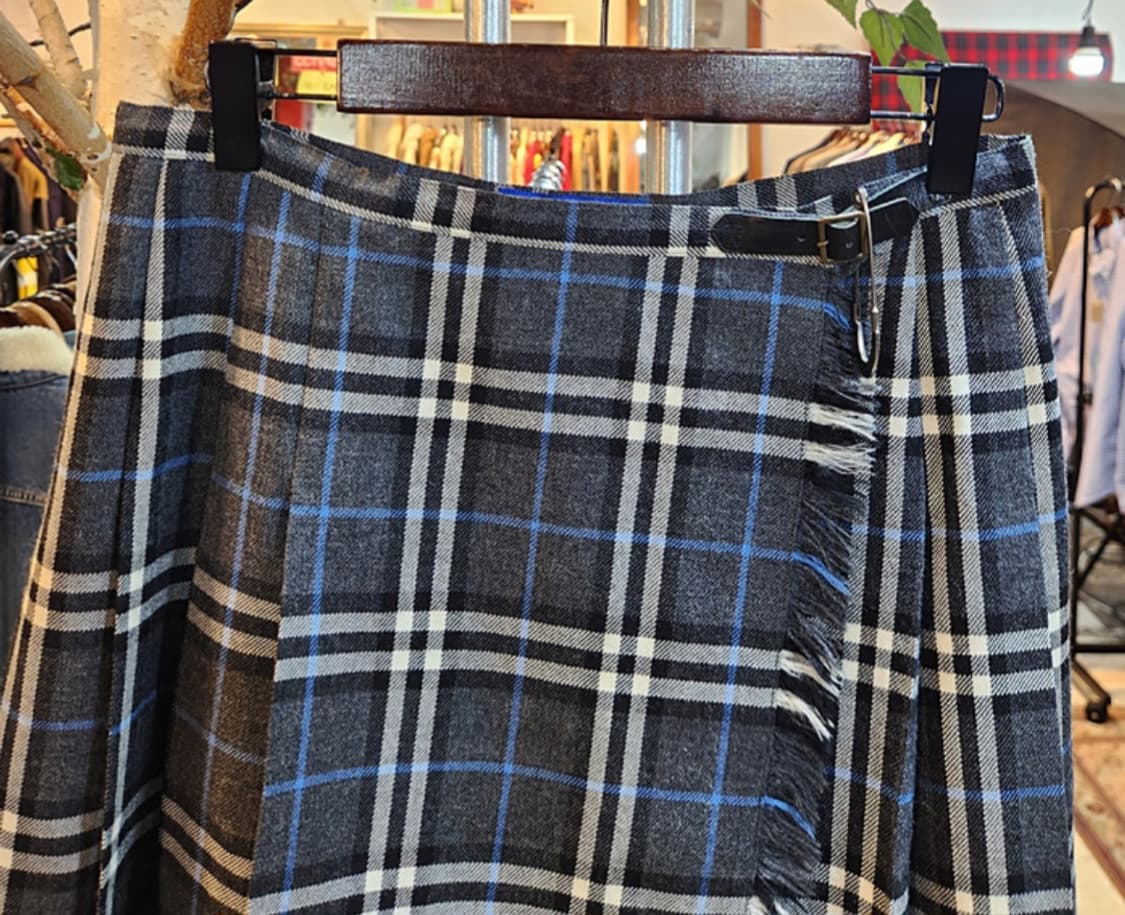 BURBERRY 버버리 블루라벨 체크 랩 버클 빈티지 스커트 상품이미지2