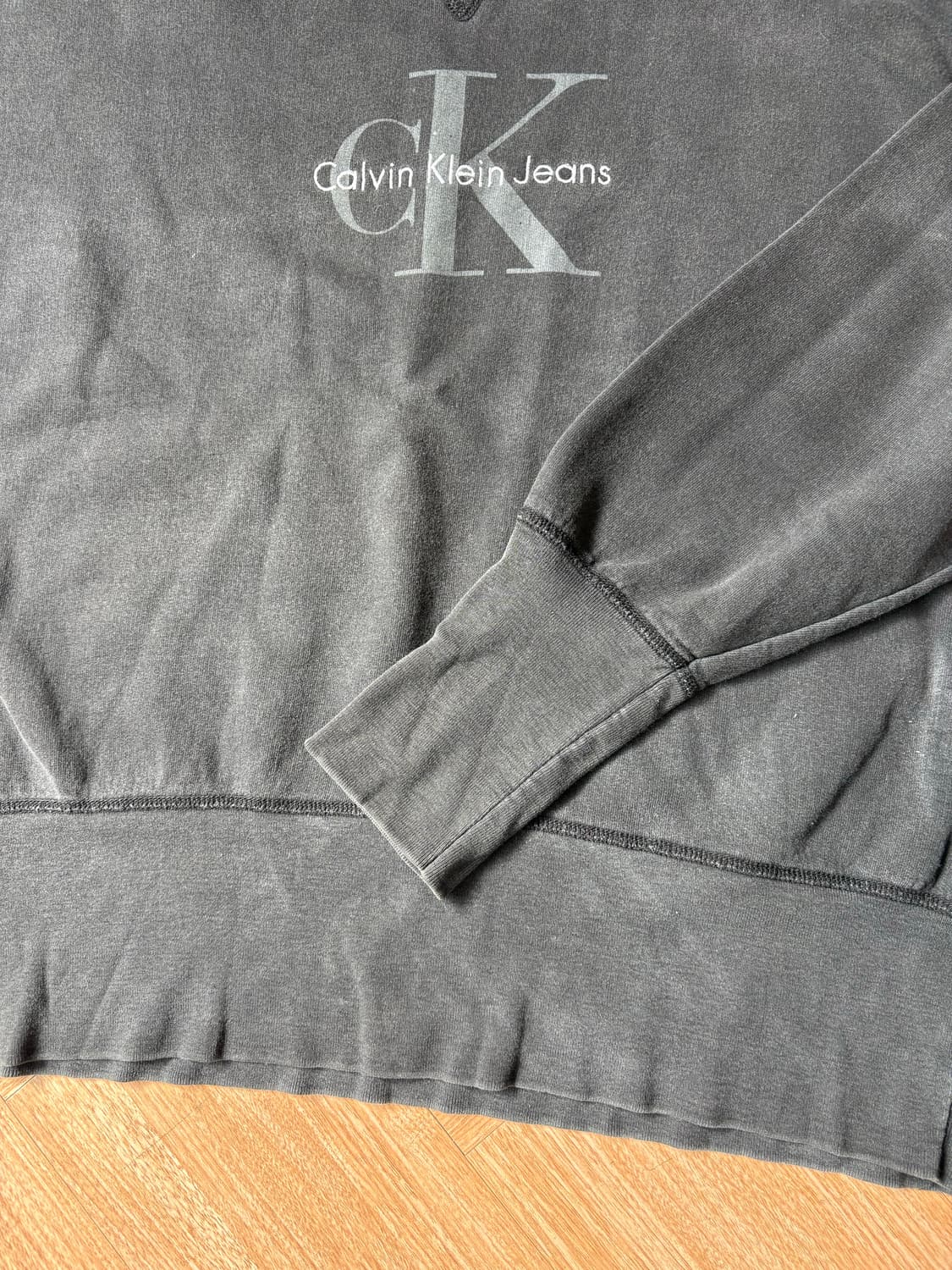 90s Calvin klein Jeans 스웻셔츠 상품이미지3