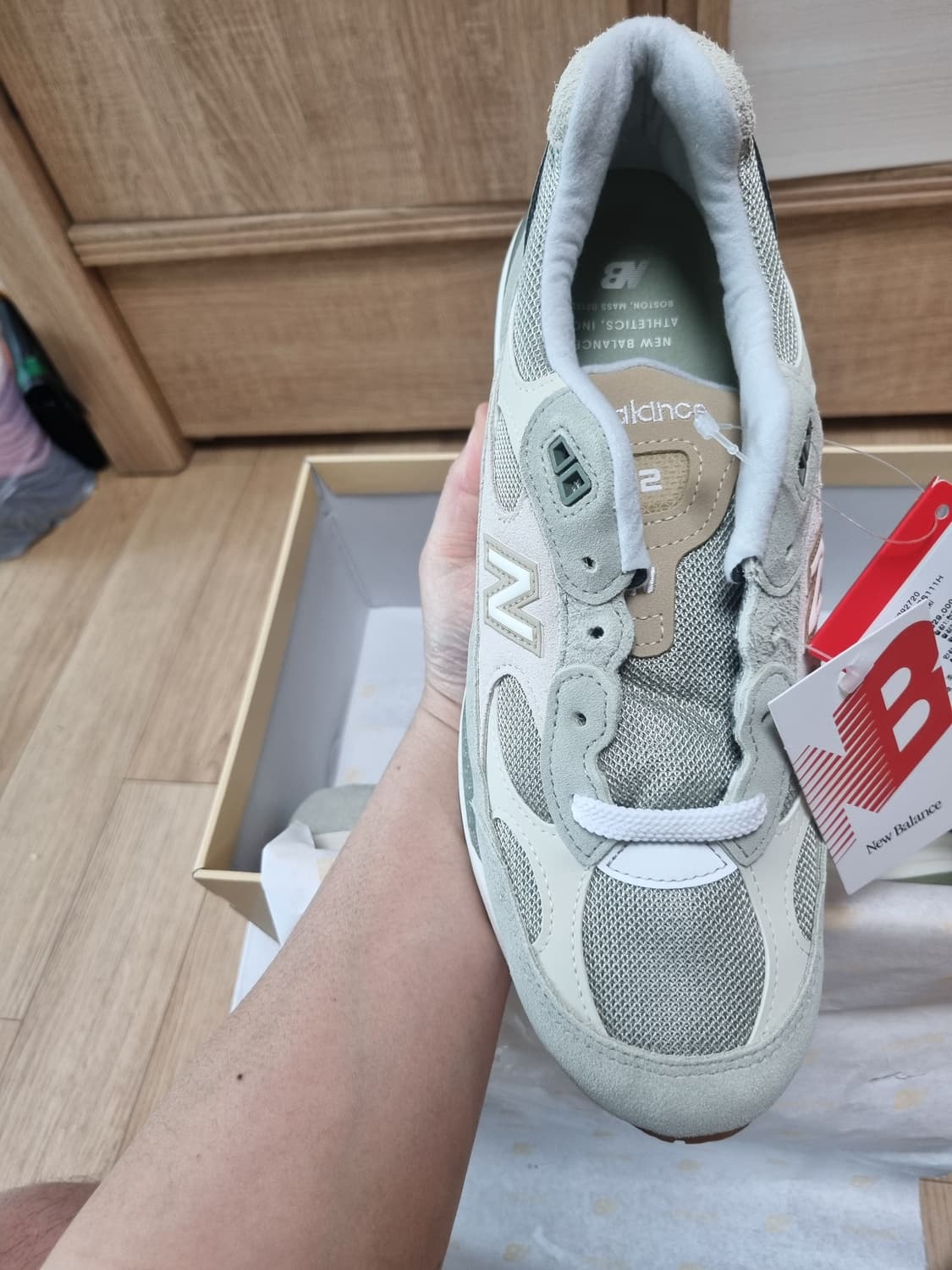 뉴발란스 x 테디 산티스 992 메이드 인 USA 올리바인 인센스
265 상품이미지3