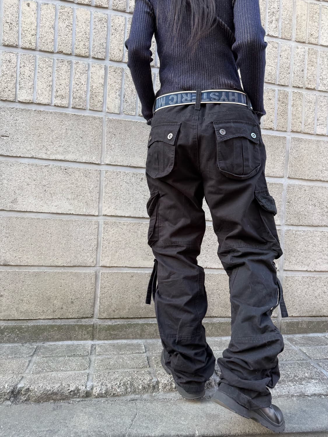 아웃포켓 디테일 블랙 카고팬츠 상품이미지7