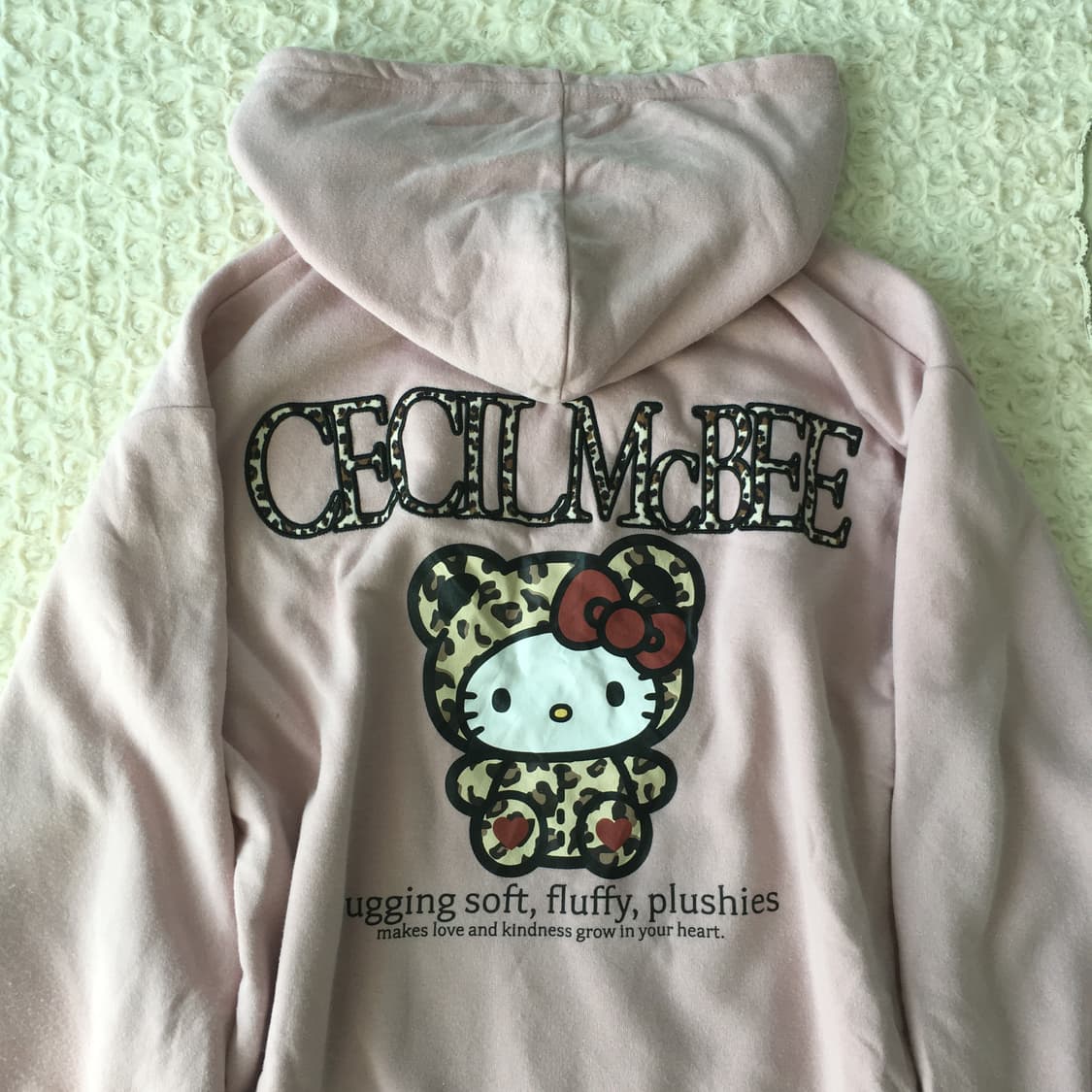 세실맥비 헬로키티 레오파드 후드티 상품이미지5