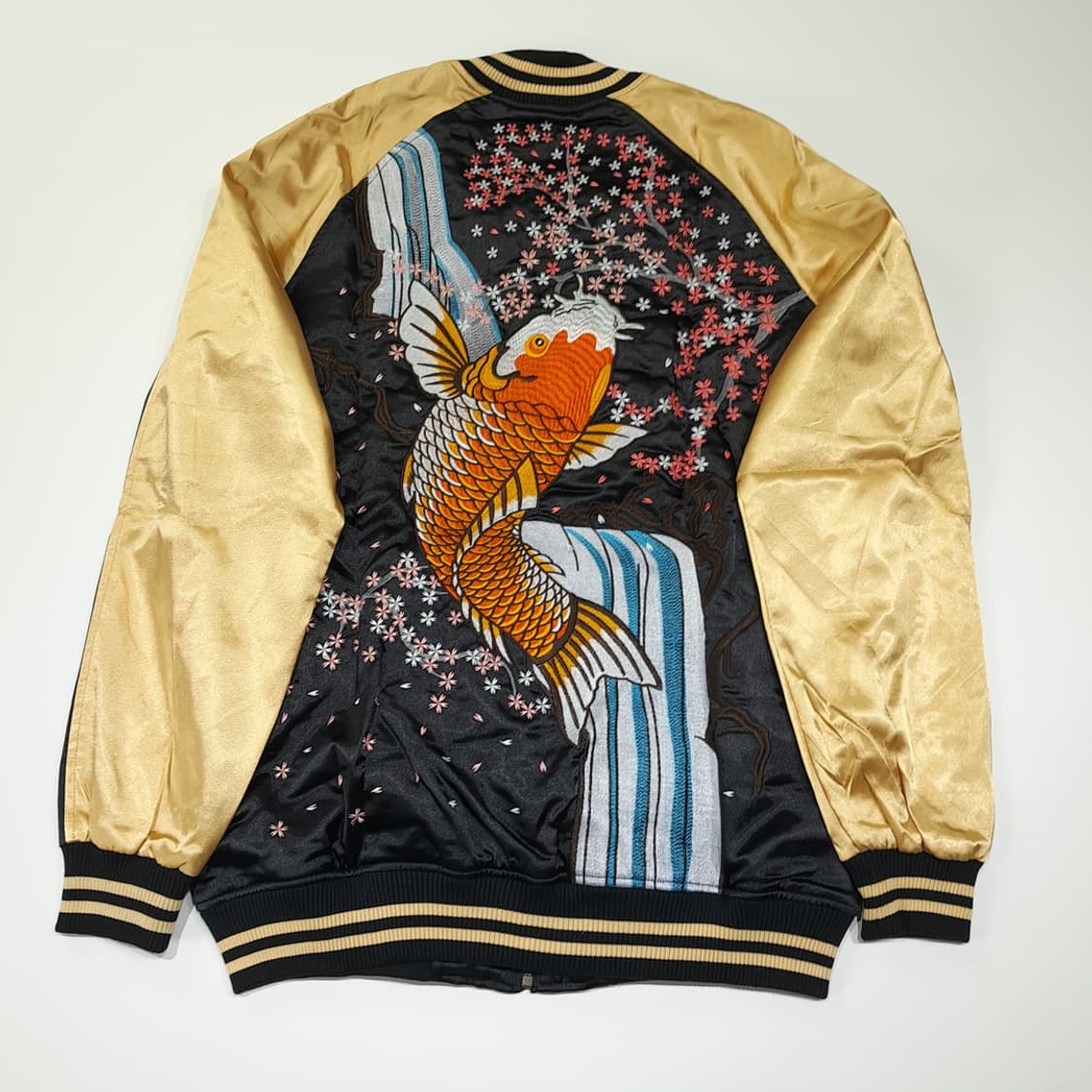 CL556 XL [새상품] 로그 새틴 골드 블랙 잉어 스카잔 자켓 상품이미지6