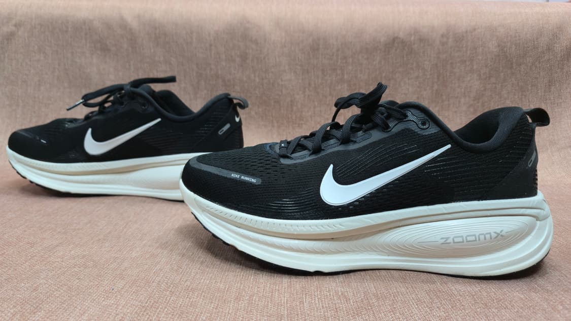 나이키 275mm-  줌 보메로 18 런닝화 블랙 코코넛 밀크 상품이미지4