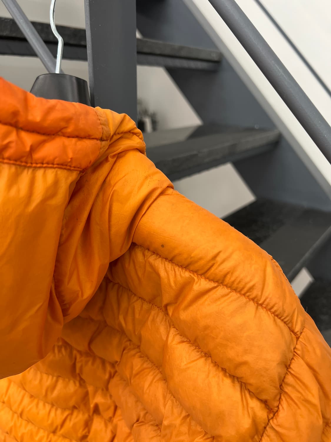 스톤아일랜드 와펜 오렌지 경량 패딩 / 14Y 상품이미지10