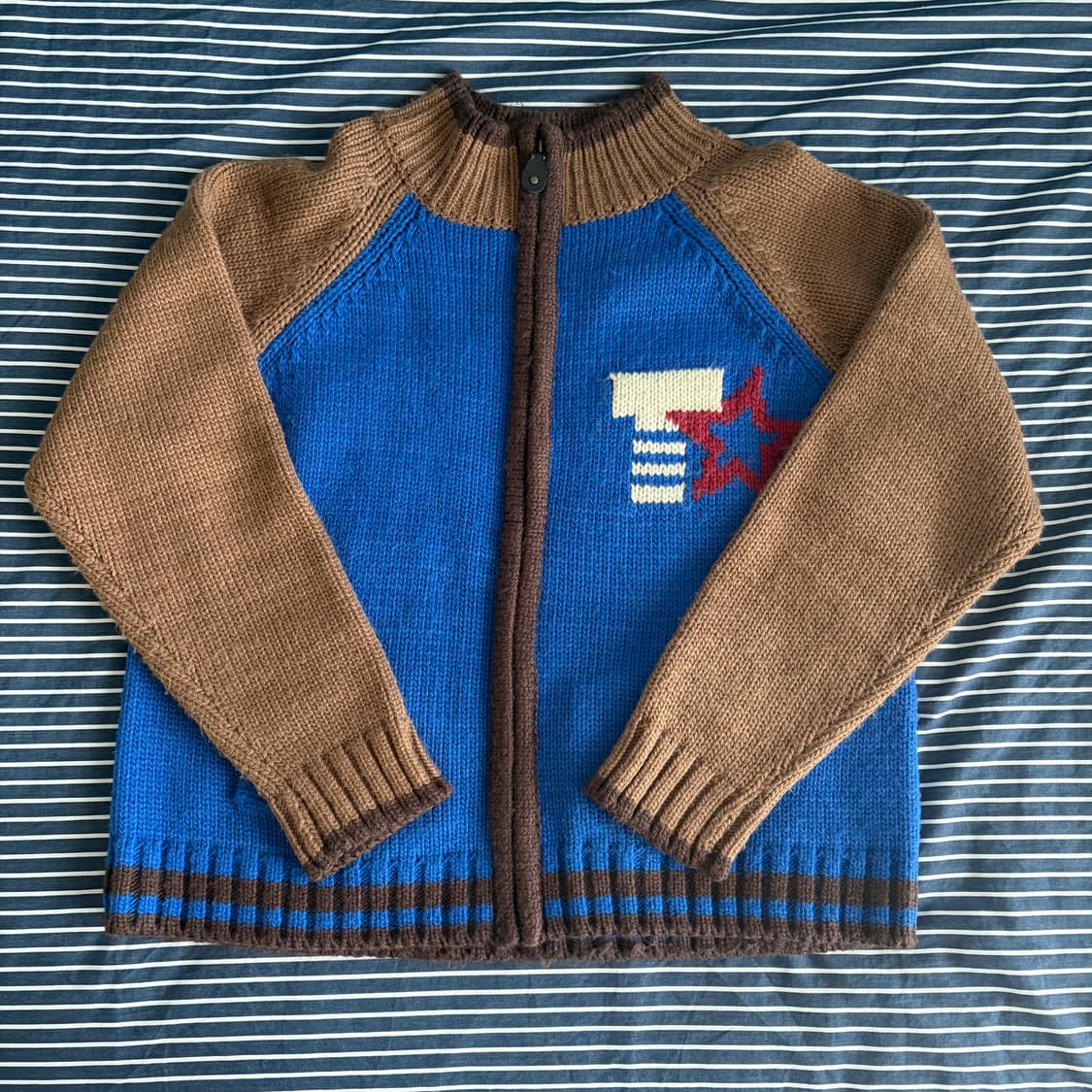 테켓 니트 집업 상품이미지1