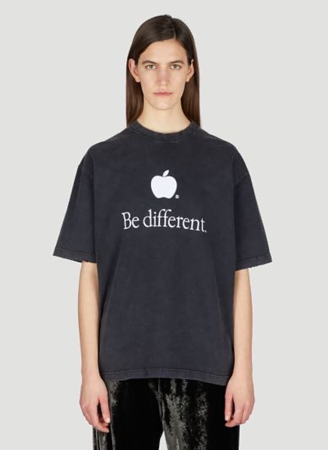 [3]발렌시아가 Be different 애플 반팔 티셔츠 상품이미지1