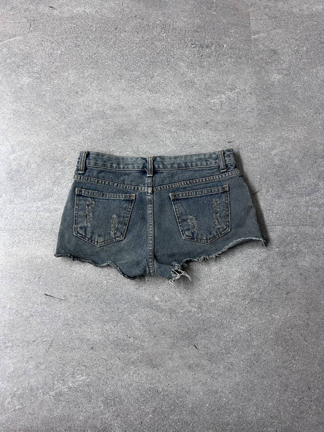 Distressed Zip Detail Denim Shorts 상품이미지5
