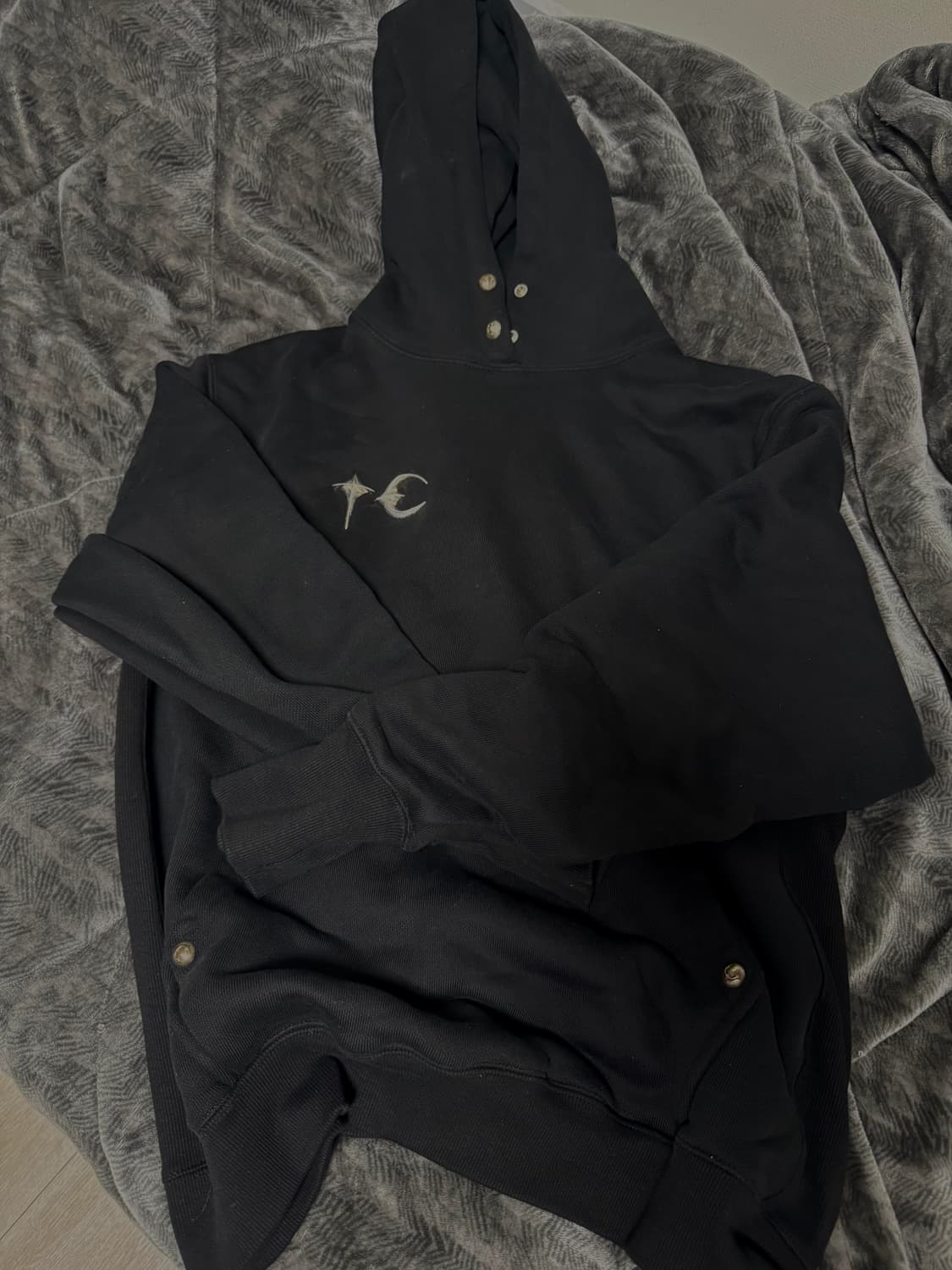 떠그클럽 아머 후드 블랙 3 상품이미지2