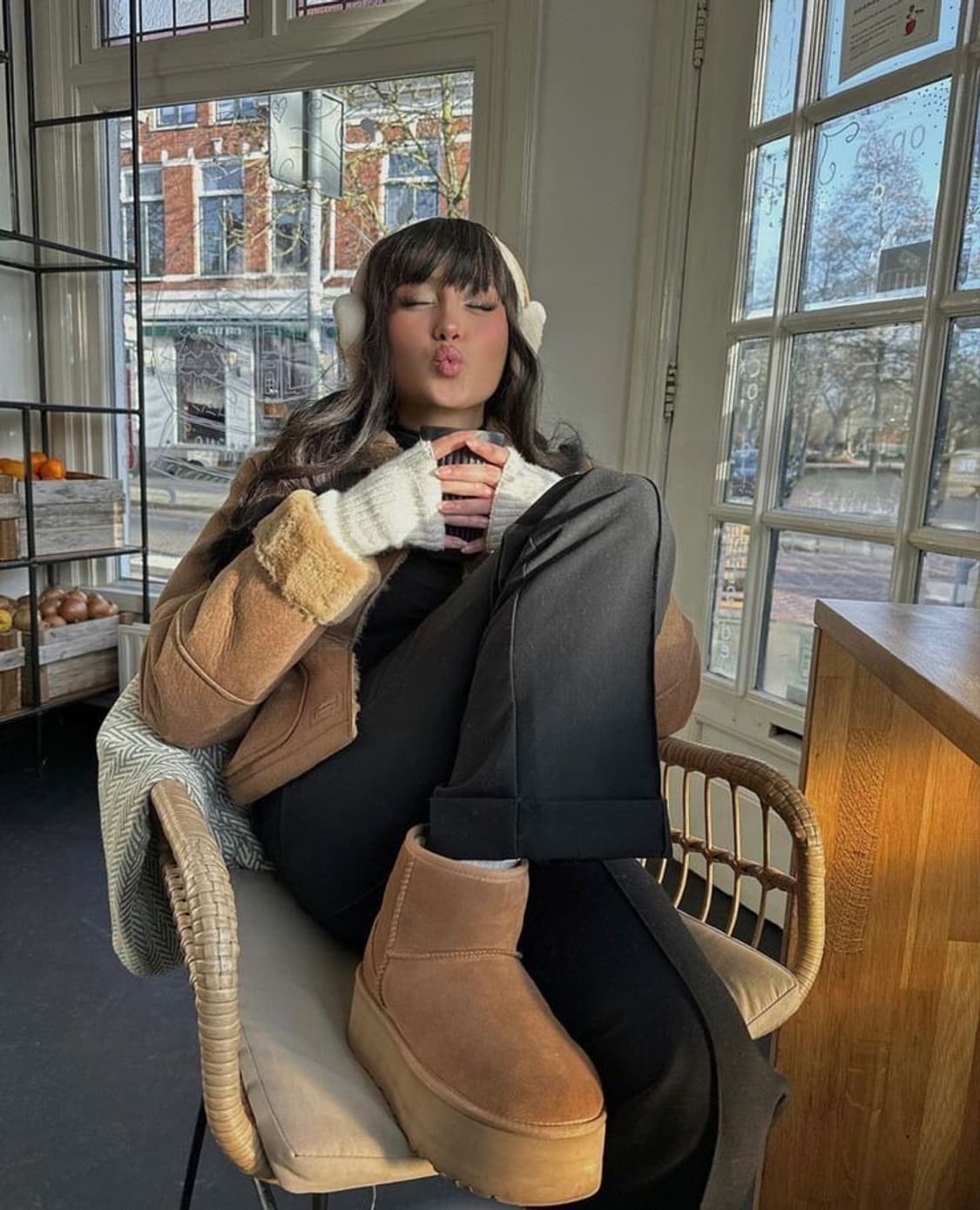 어그 UGG 클래식 울트라 미니 플랫폼 샌드 컬러 7 상품이미지5