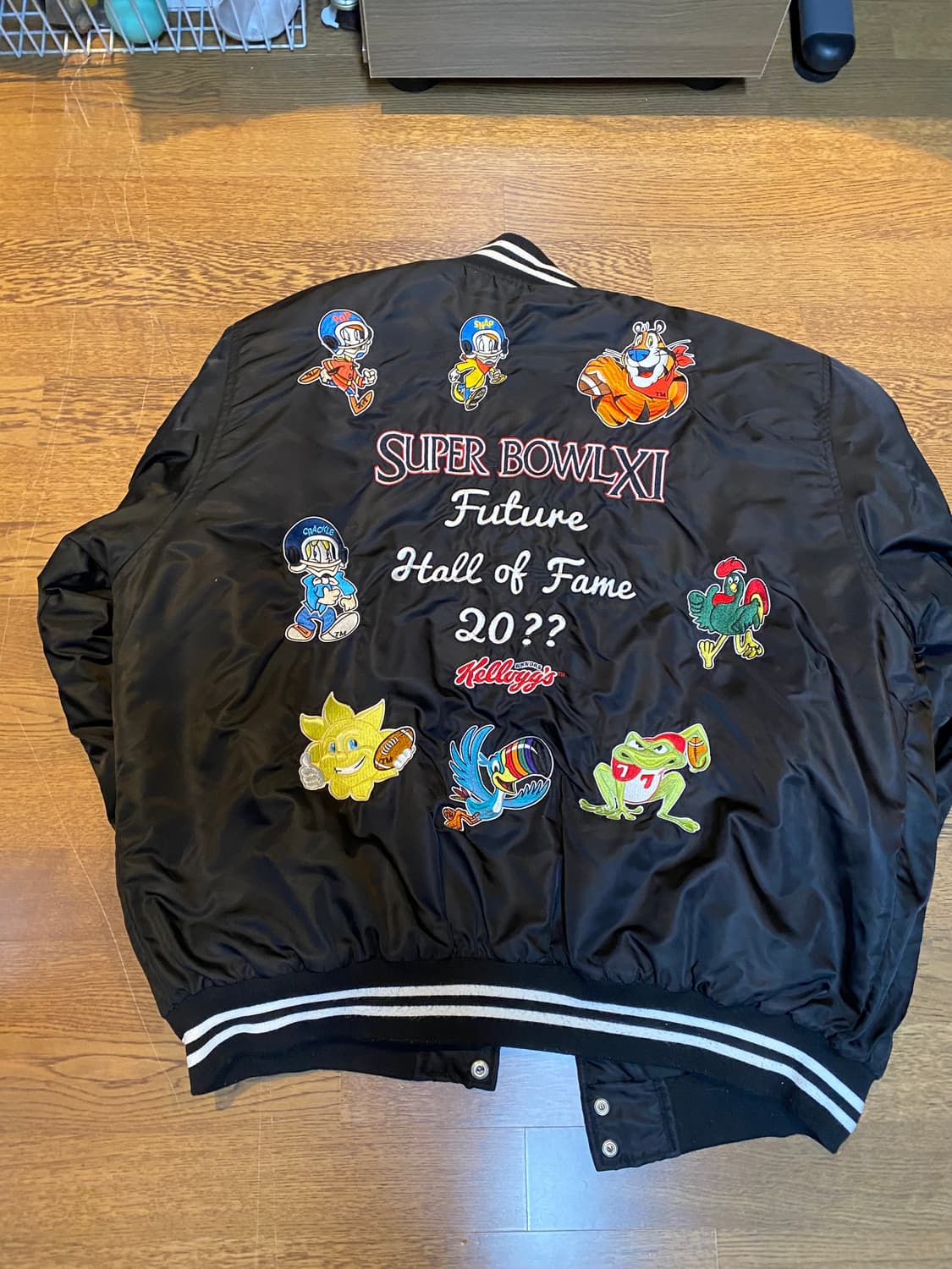 위캔더스 켈로그 바시티 점퍼 xl 블랙 상품이미지4