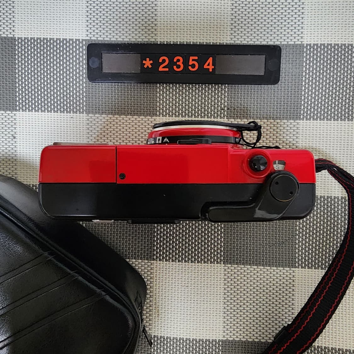 코니카 C35 EF3 레드바디 필름카메라 파우치포함 상품이미지2