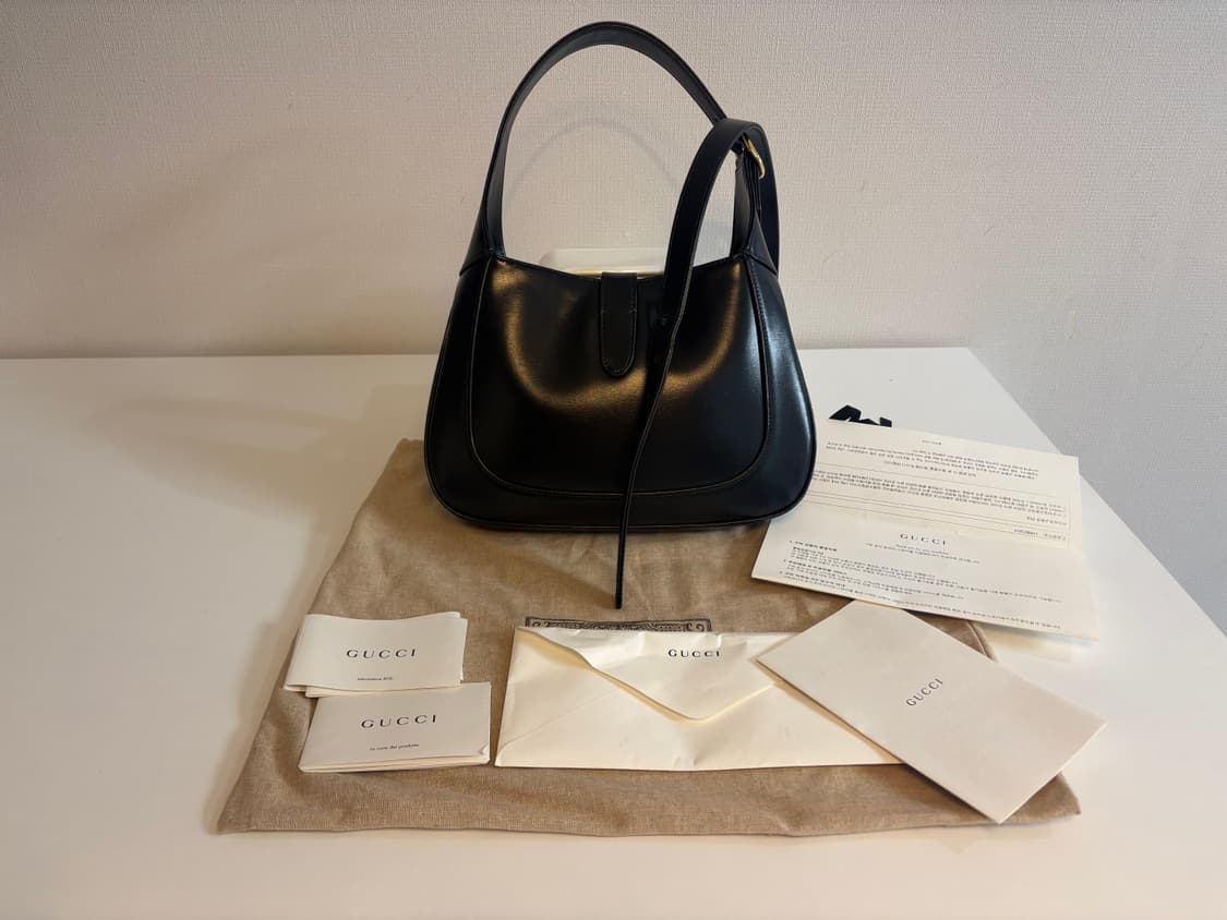 구찌 재키백 1961 스몰 숄더백 (블랙 레더) 상품이미지3