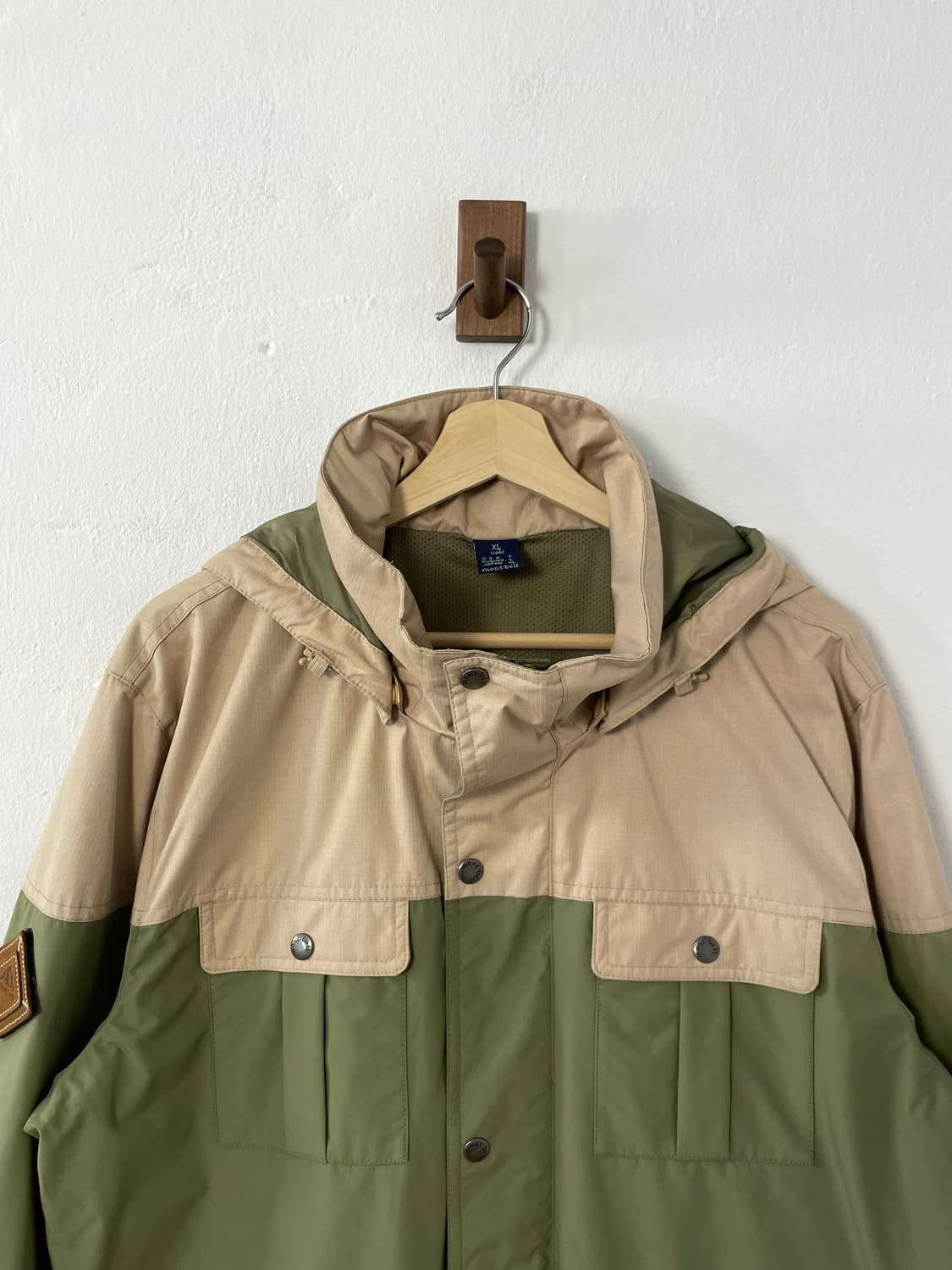 몽벨 윈드브레이커  상품이미지2