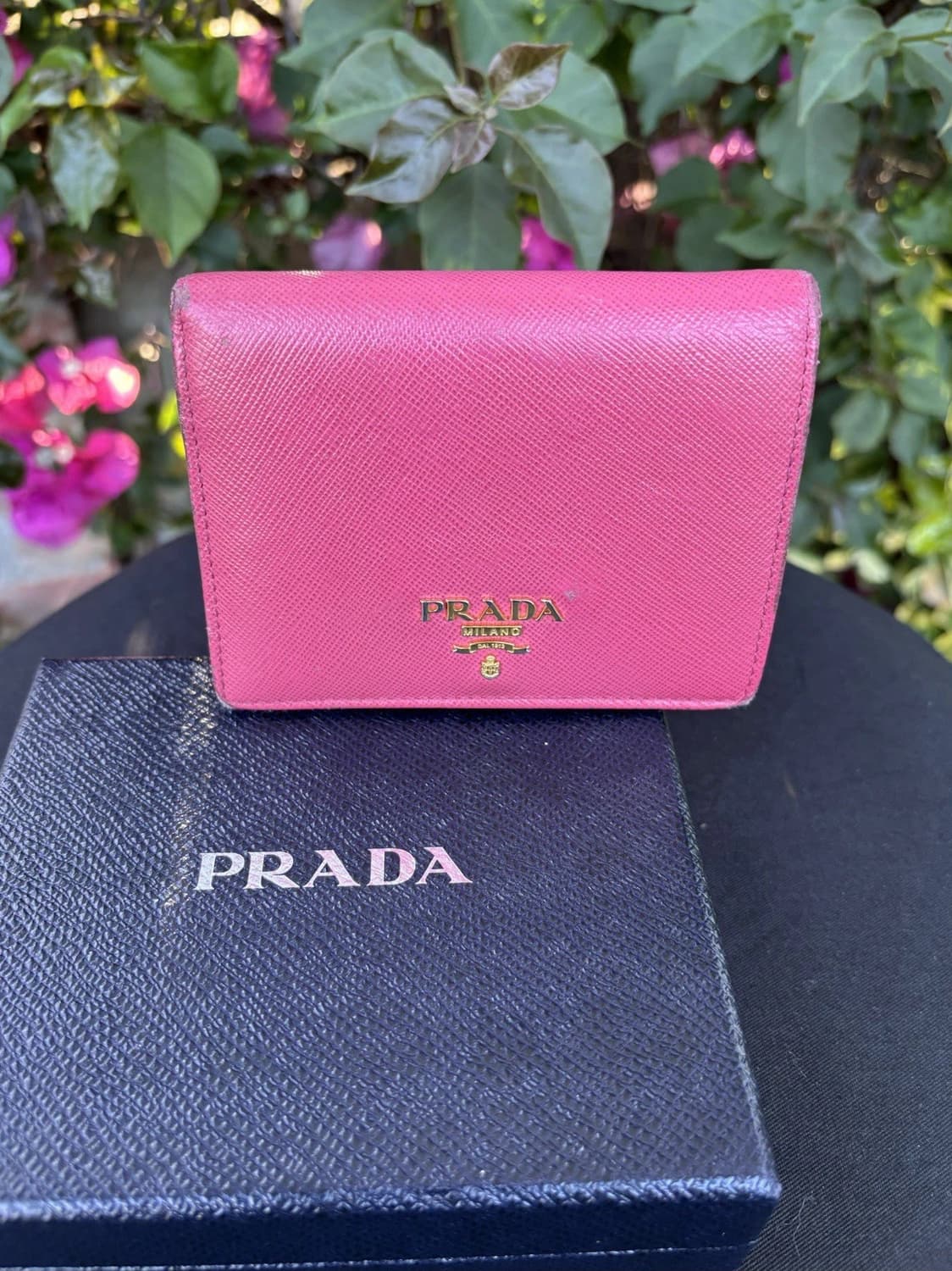 프라다 지갑 Saffiano Leather Compact Wallet 상품이미지2