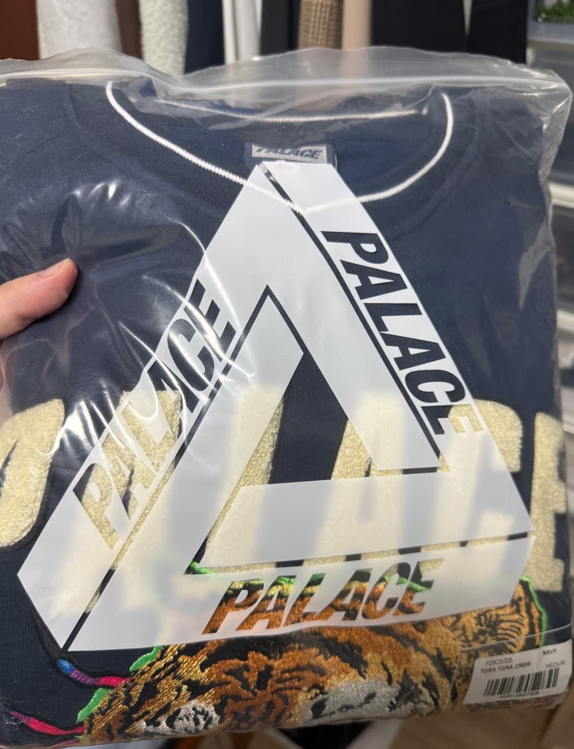 팔라스 토라토라 크루 네이비 맨투맨 상품이미지2