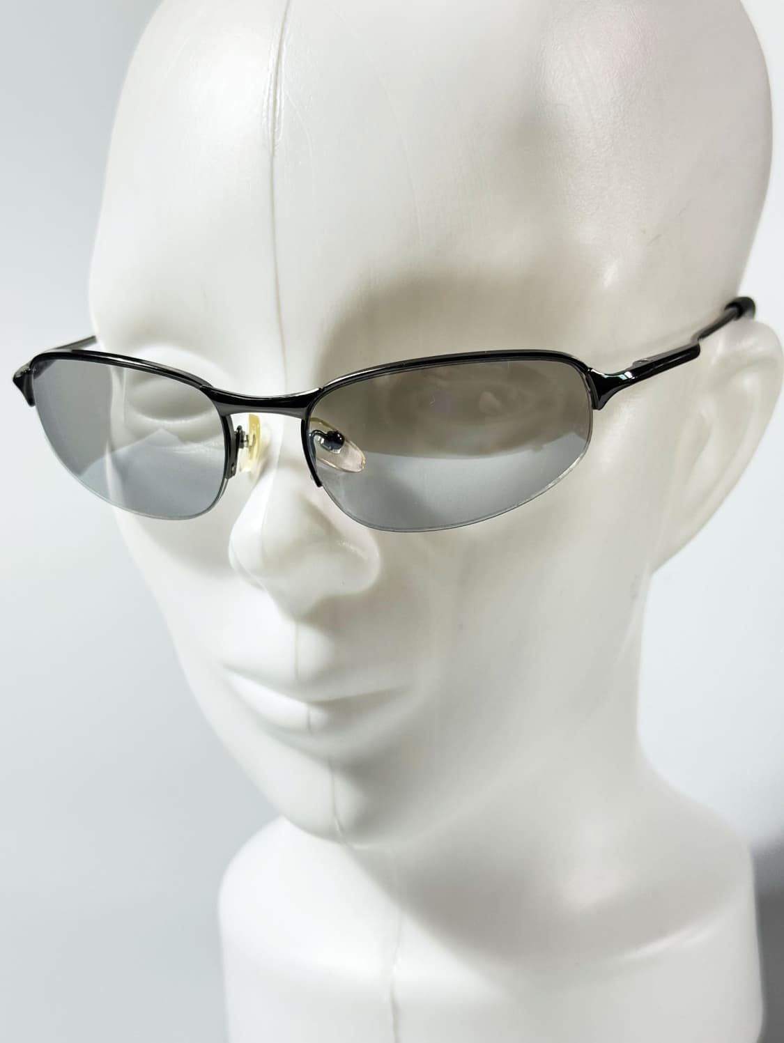 건메탈 스퀘어 반무테 프레임 빈티지 선글라스 상품이미지8