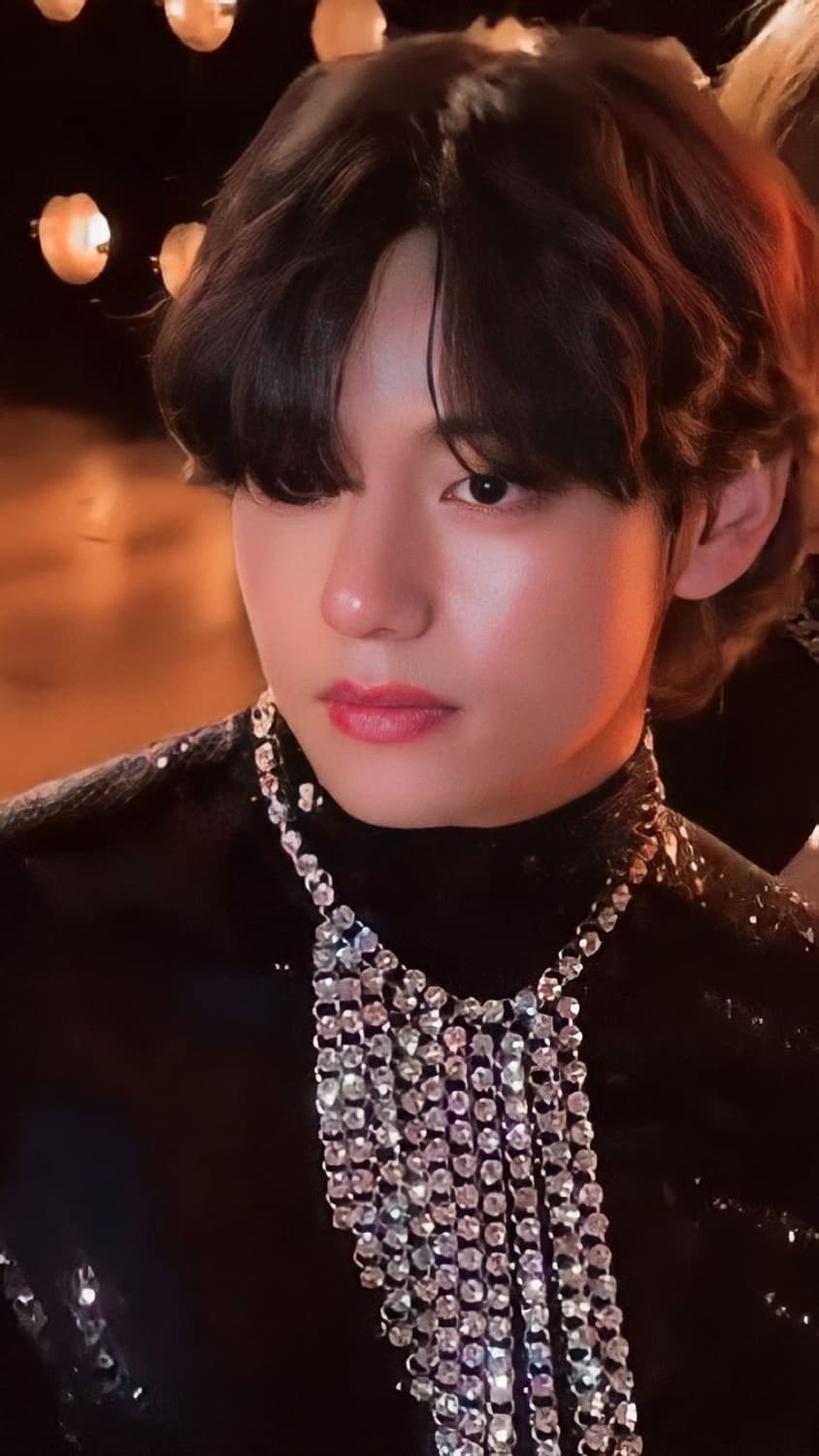 [BTS 뷔님 착용] 셀린느 23fw 크리스탈 프린지 목걸이 상품이미지2