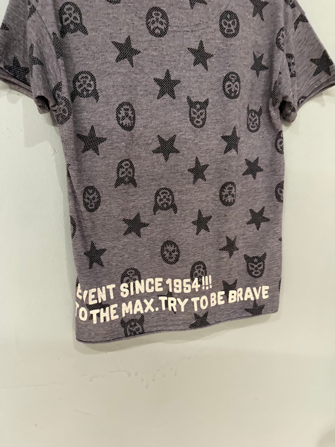 Rough mask & star pattern lettering top 상품이미지9