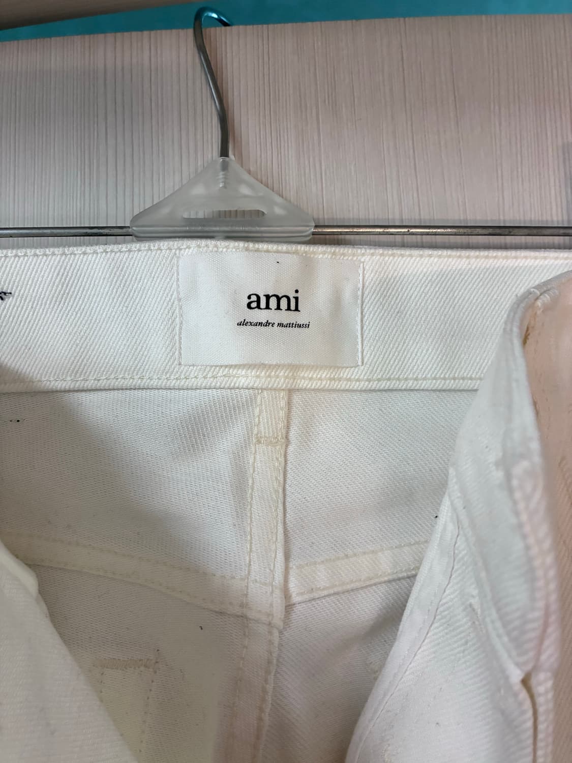 새제품) 아미 Tapered Jeans 회이트 데님 팬츠 상품이미지5