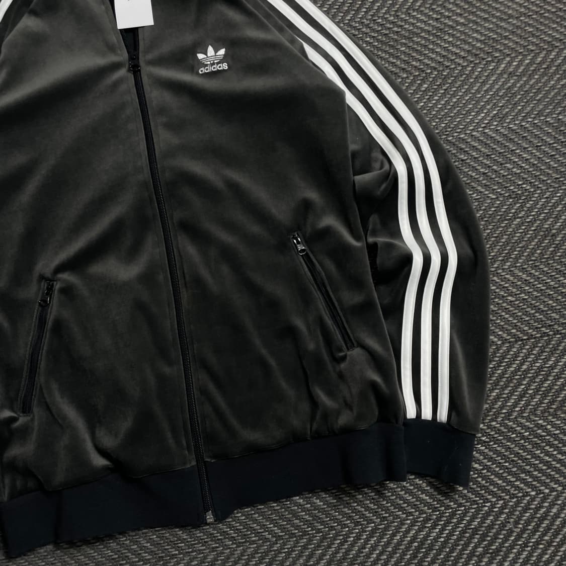 아디다스 우먼스 트레포일 빅로고 슈퍼스타 트랙탑 져지o 4051 상품이미지3