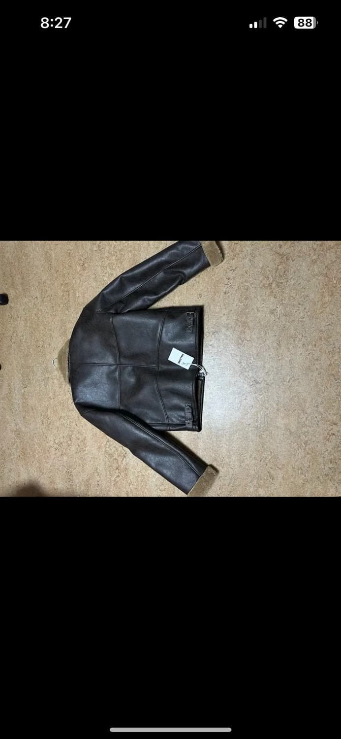 알렌느 무스탕 시어링 크롭 레더 자켓 상품이미지4