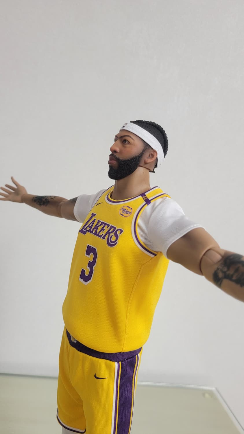 Anthony Davis 1/6 피규어 (핫토이X앤터베이X작가작) 상품이미지5