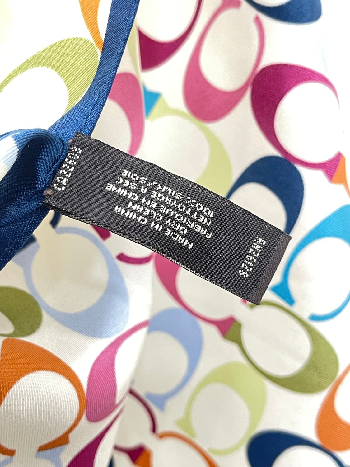 코치 실크 사각 스카프 상품이미지8