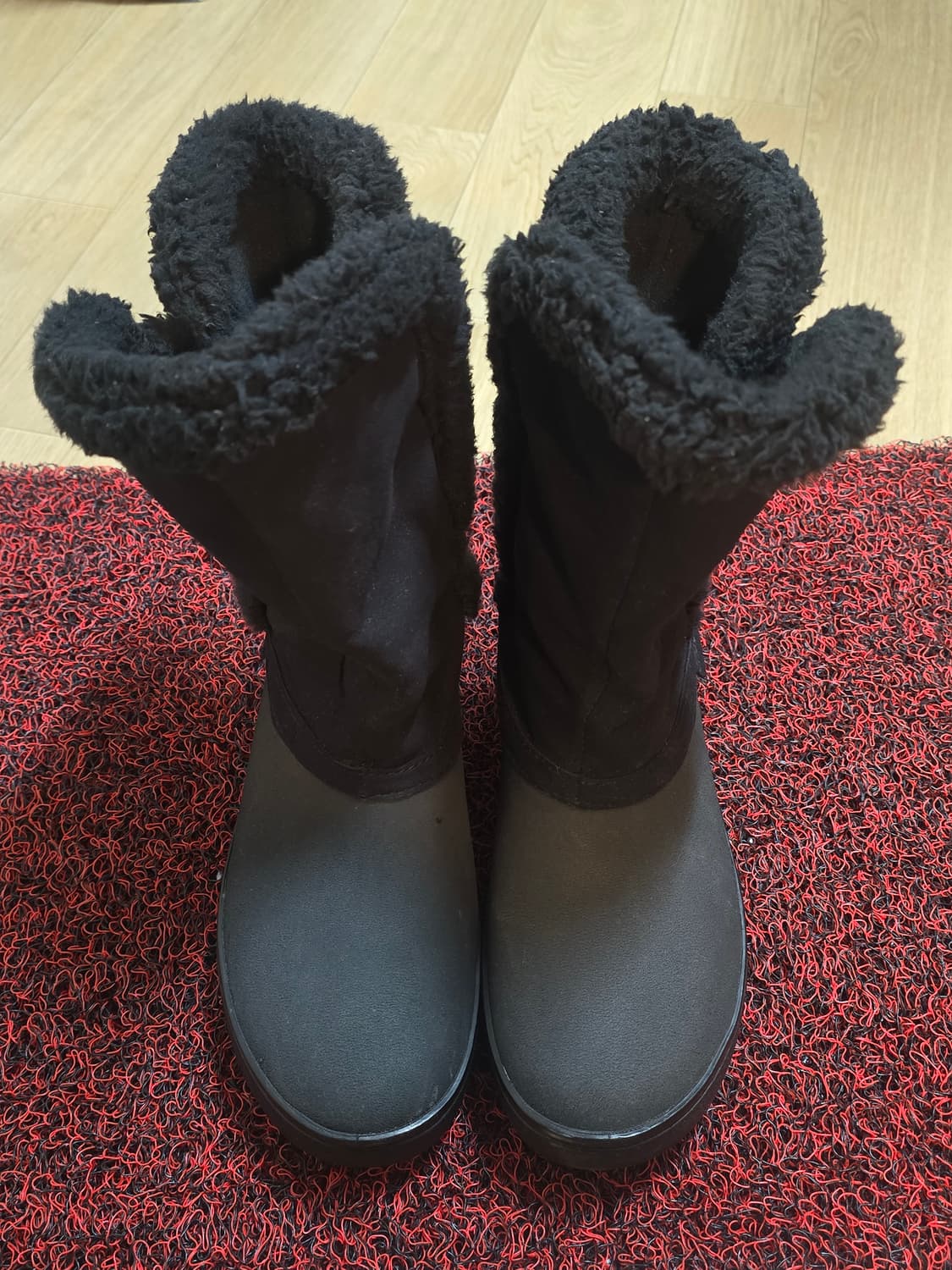 크록스 퍼 부츠 Crocs fur boots 상품이미지2