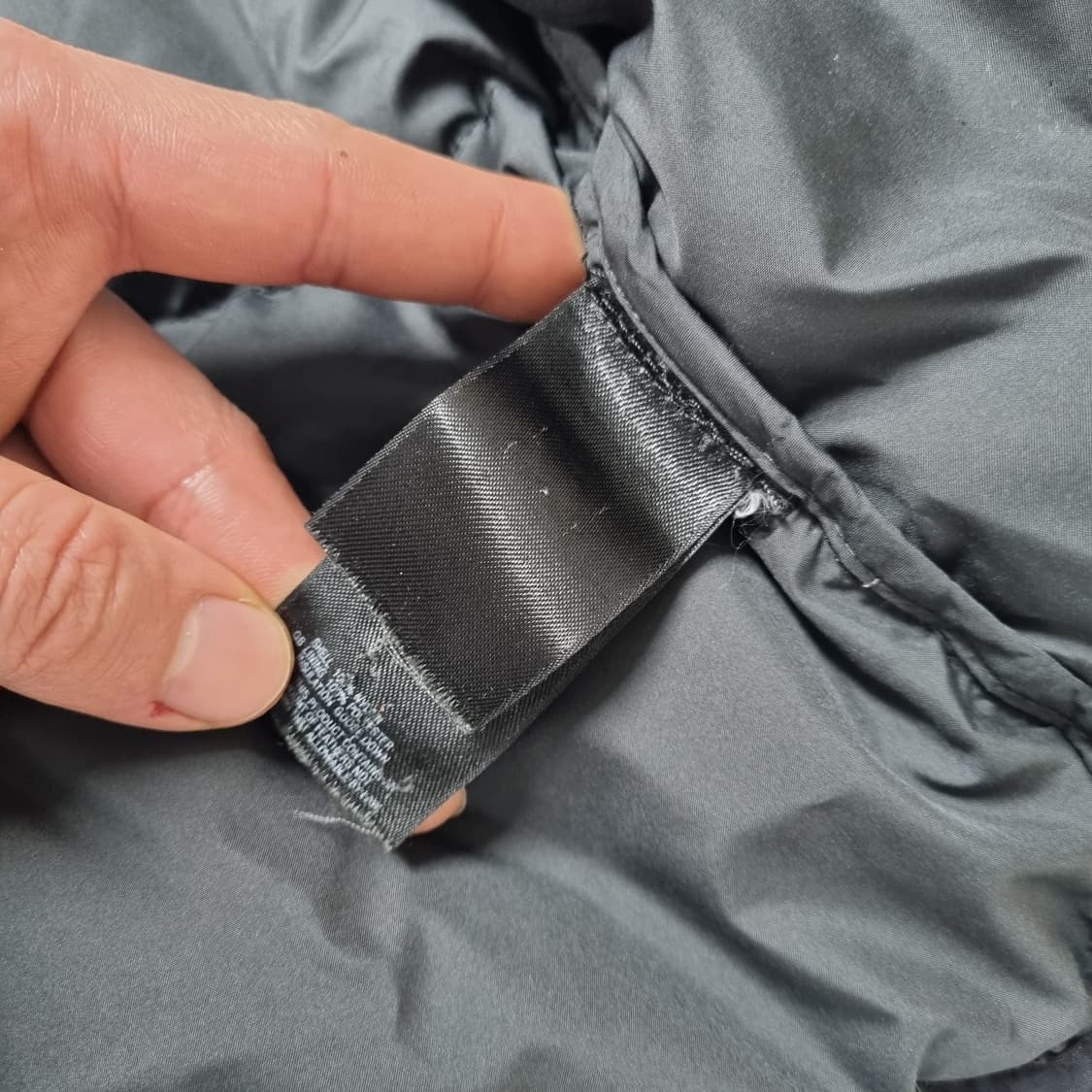 노스페이스 눕시 700 무광블랙 패딩 - M 상품이미지9